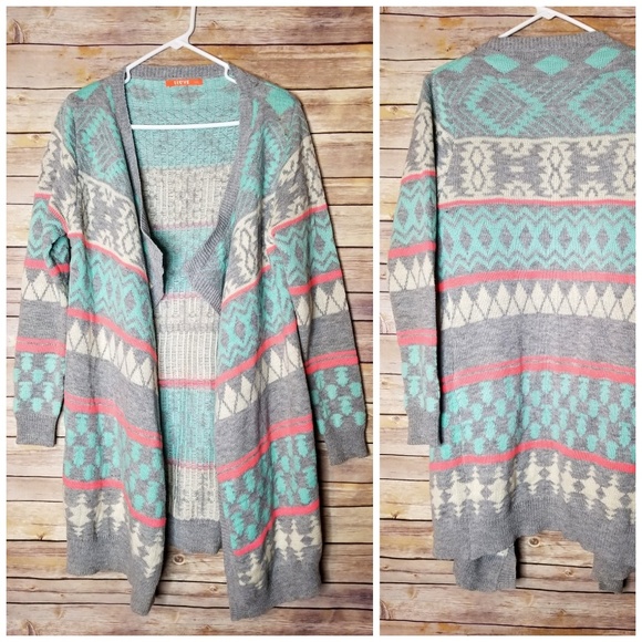 LLove Sweaters - Large LLOVE aztec print open front long cardigan LLove Sweaters - Large LLOVE aztec print open front long cardigan